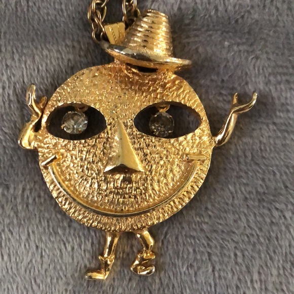 Vintage cowboy smiley face pendant. Converts to pin. Gold tone. Wear on chain. - Picture 2 of 5